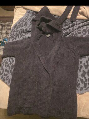 Barefoot dreams long hooded robe size 1